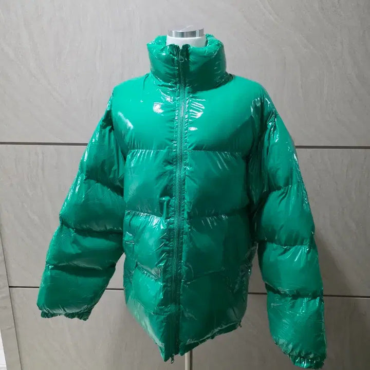 [BUNJANG] Unisex Deep Green Padded Jacket / 이 컬러 유광은 처음봐 딥그린 유광패딩 (남녀공용.미착용)