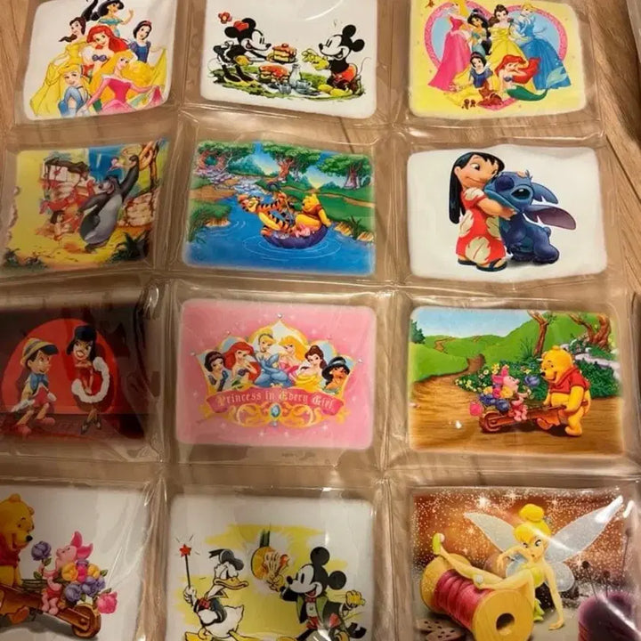 [BUNJANG] Disney Characters Wall Pocket Decorative Goods - Retro Disney Land Gacha Figures / 디즈니 캐릭터 월 포켓 장식 굿즈 레트로 고전 디즈니랜드 가챠 피규어