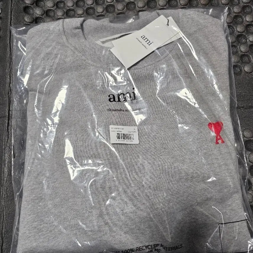 [SOLD OUT] 아미 스몰 하트 로고 맨투맨 그레이 새상품xl