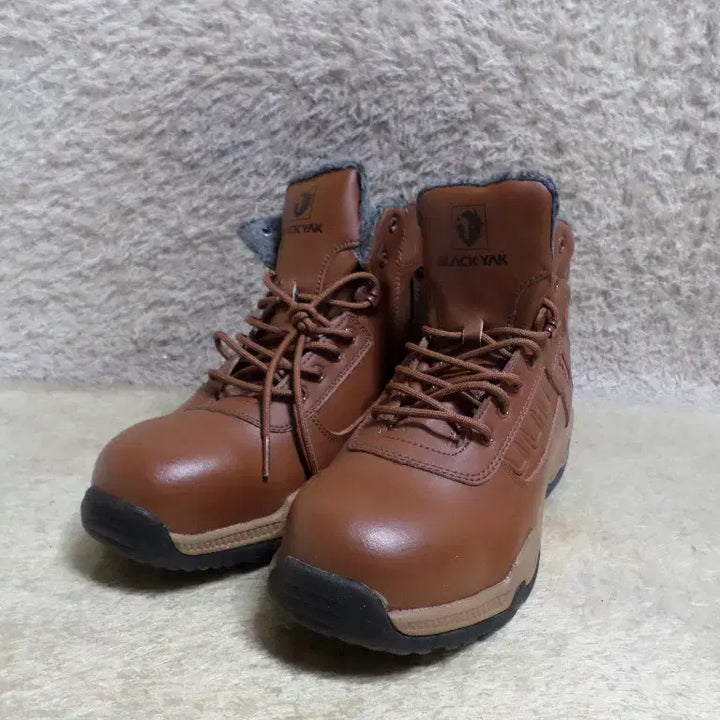 [BUNJANG] Black Yak Safety Shoes / 후루룩구제 275 새상품 블랙야크 안전화 중고 신발