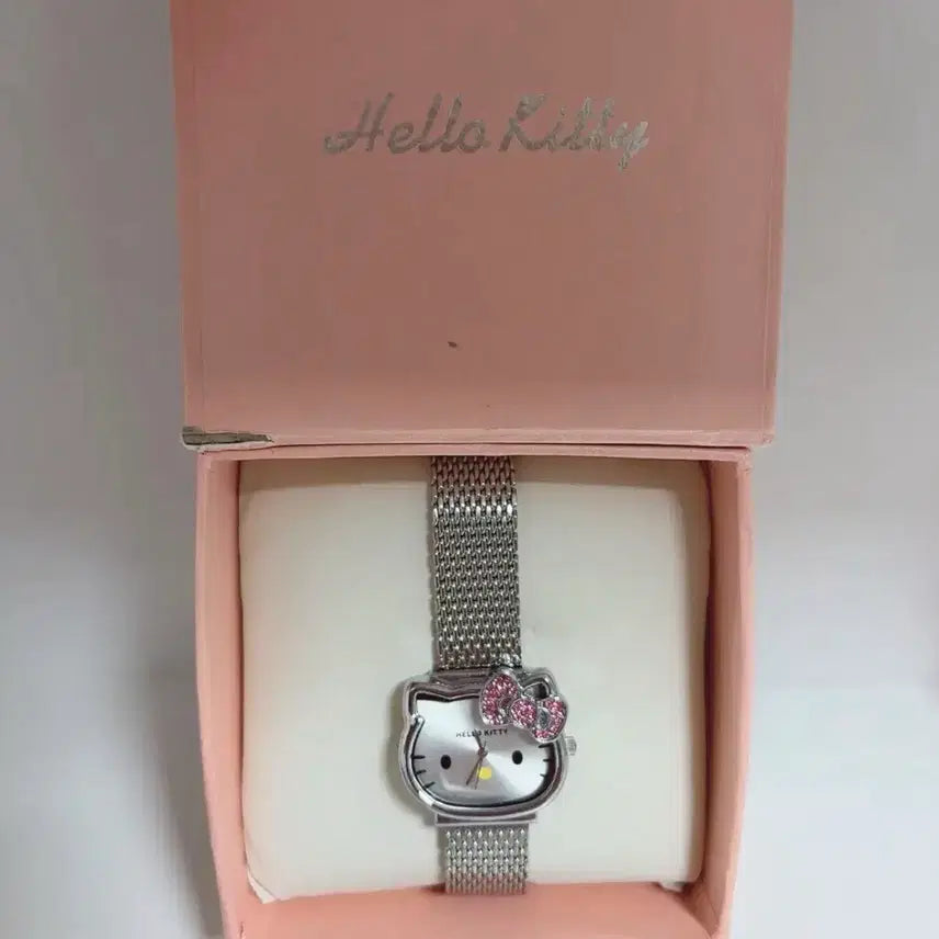 [BUNJANG] Hello Kitty Wristwatch Silver / 헬로키티 손목시계 실버
