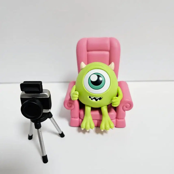 [BUNJANG] POP MART Mike Wazowski Figure / 팝마트 정품 몬스터 주식회사 마이크와조스키 피규어