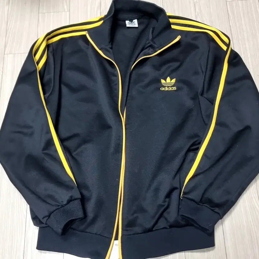[BUNJANG] Adidas Track Top (Size 105) / 아디다스 검정/노랑 트랙탑(105)
