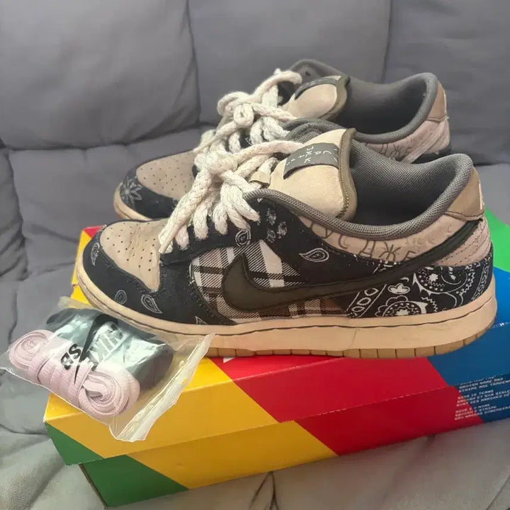 [BUNJANG] Nike Travis Scott Dunk Low Sneakers / [260]나이키 트래비스 스캇 덩크로우