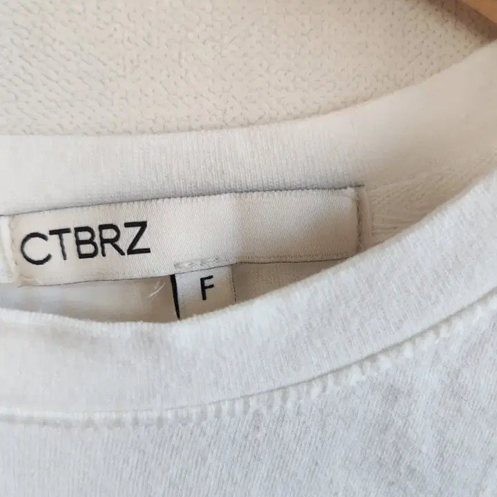 [BUNJANG] SITYBREEZE Logo Long Sleeve T-shirt / 시티브리즈 로고 긴팔티 F