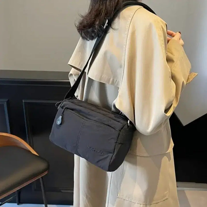 [BUNJANG] Nylon Crossbody Messenger Bag / 254g 초경량! 수납 좋은 나일론 크로스백/메신저백 ㅡ블랙