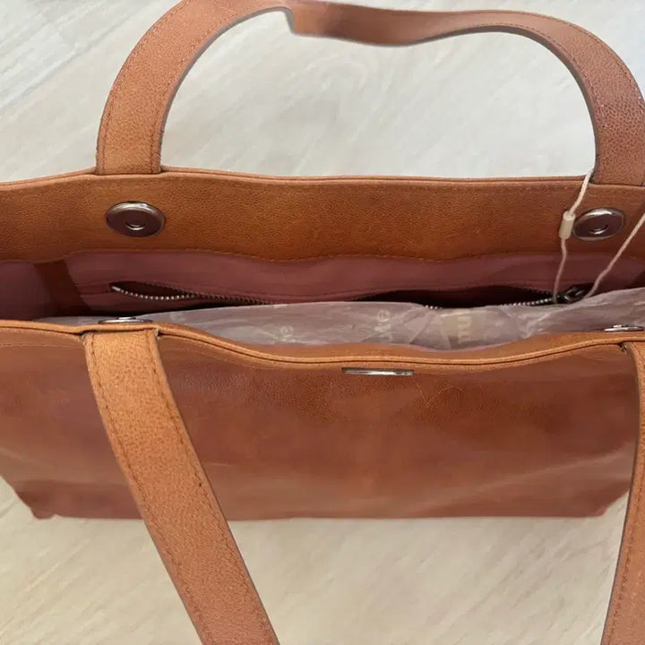 [BUNJANG] Minitmute Caviar Camel Tote Bag / 미닛뮤트 토트 백 - 캐비어 카멜