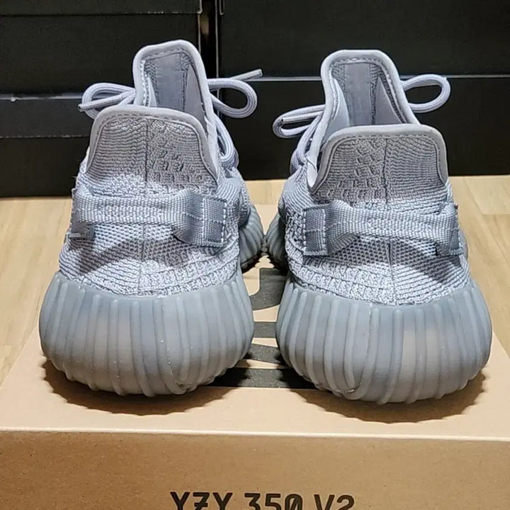 [BUNJANG] Adidas Yeezy Boost 285 Steel Grey Sneakers / 아디다스 이지부스트 285 스틸그레이