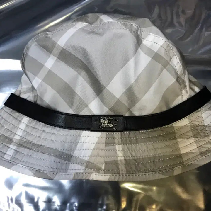 [BUNJANG] Burberry Bucket Hat / Burberry버킷햇