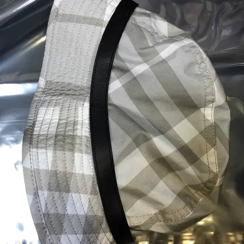 [BUNJANG] Burberry Bucket Hat / Burberry버킷햇