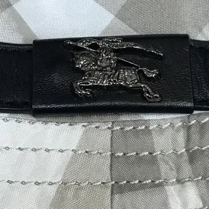 [BUNJANG] Burberry Bucket Hat / Burberry버킷햇