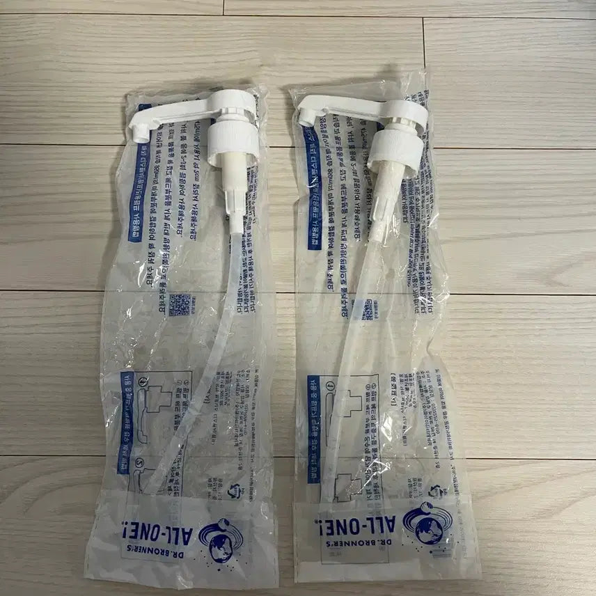 [BUNJANG] Dr. Bronner's Pure Castile Soap Pump (2 Items) / (미개봉 새상품) 닥터브로너스 퓨어 캐스틸 솝 전용 펌프 2개