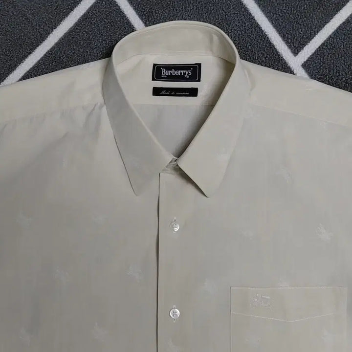 [BUNJANG] Burberrys 90s Gold Logo Shirt / [빈티지/정품] 90s 버버리(Burberrys) 맞춤 금사 로고