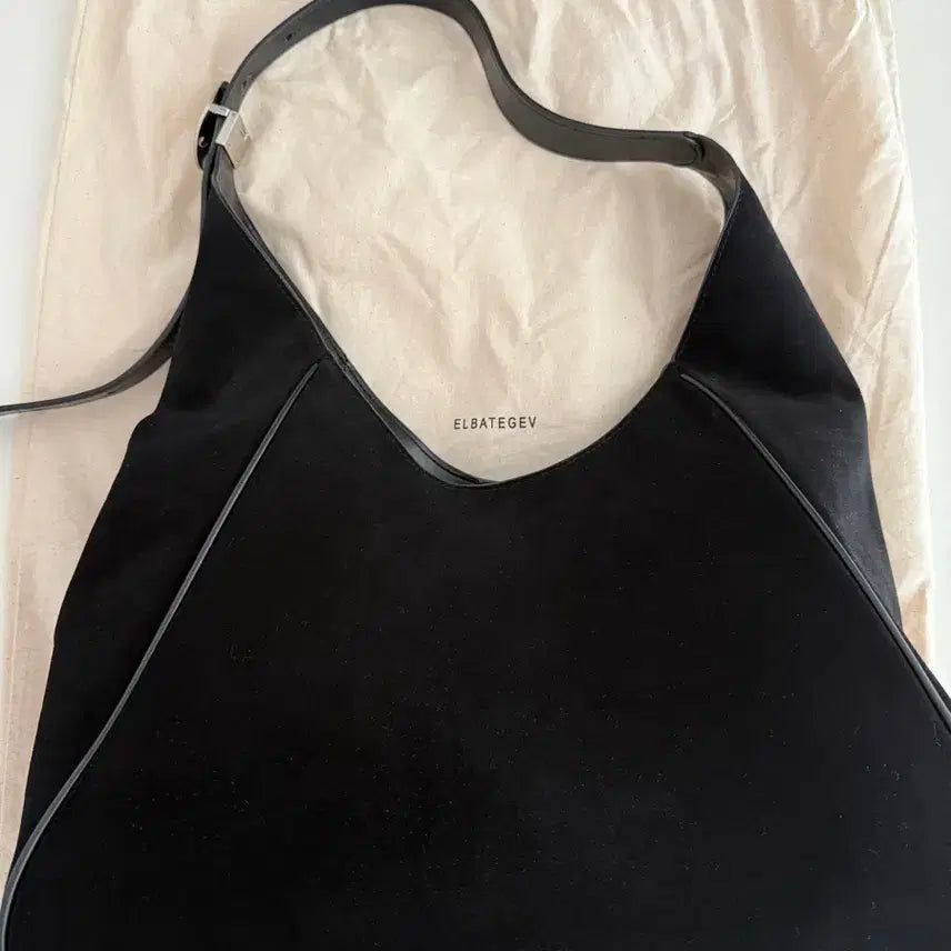 [BUNJANG] Elba Tegebu Plaque Hobo Bag Suede Black / 엘바테게브 플라크 호보백 스웨이드 블랙
