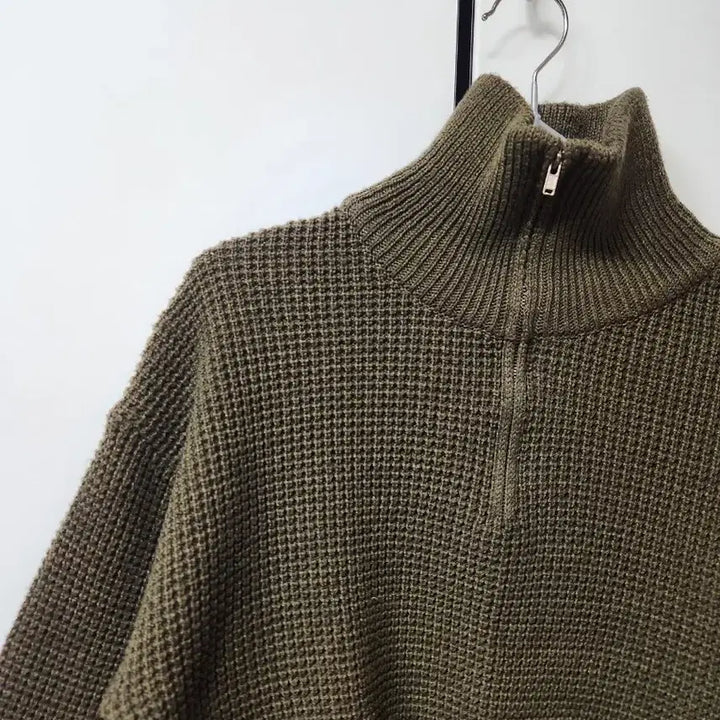 [BUNJANG] Waffle Knit Zip-Up Sweater / 와플 카라 지퍼 니트
