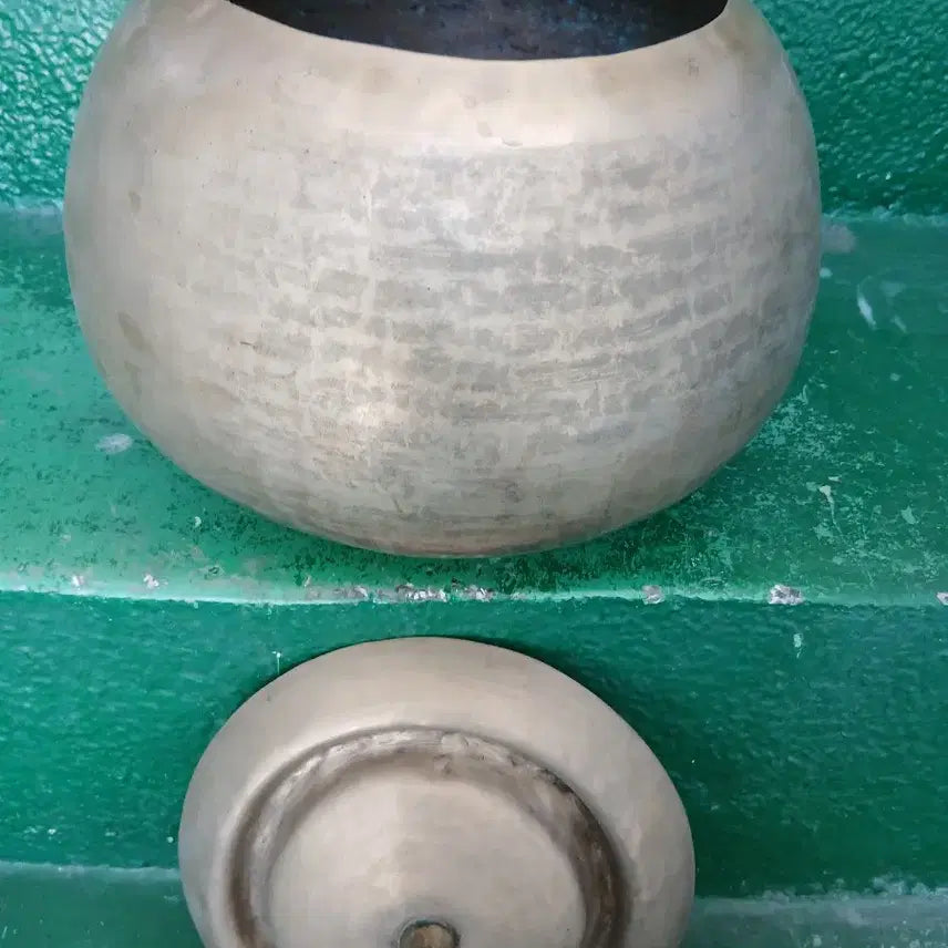 [BUNJANG] Antique Brass Chamber Pot / 옛날 방짜 놋(신주)요강