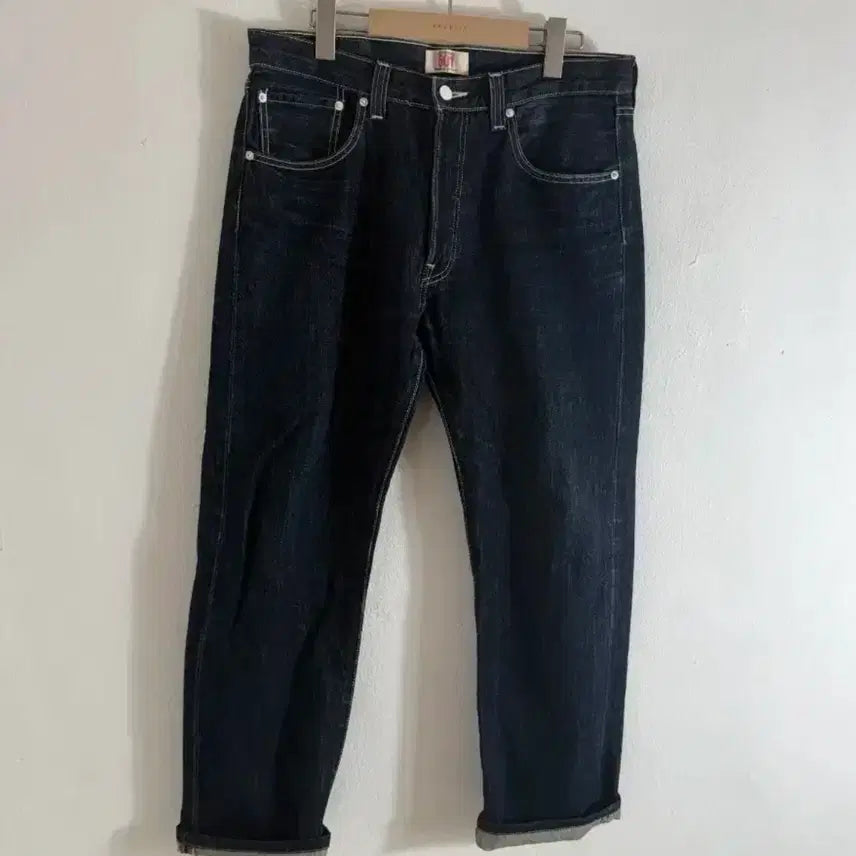 [BUNJANG] Levi's 501 Straight Fit Denim Pants (32) / 리바이스 501 스트레이트 fit 진청 데님 팬츠 (32)