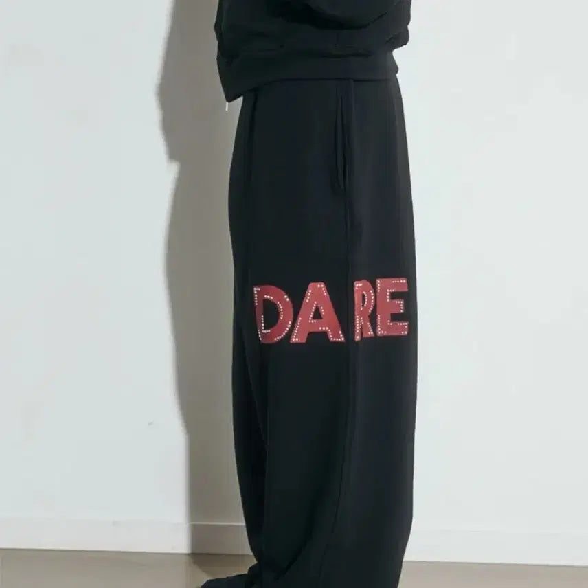 [BUNJANG] Opish Bead Sweat Jogger Pants Black / 오피쉬 비드 스웨트 조거 팬츠 2사이즈 블랙