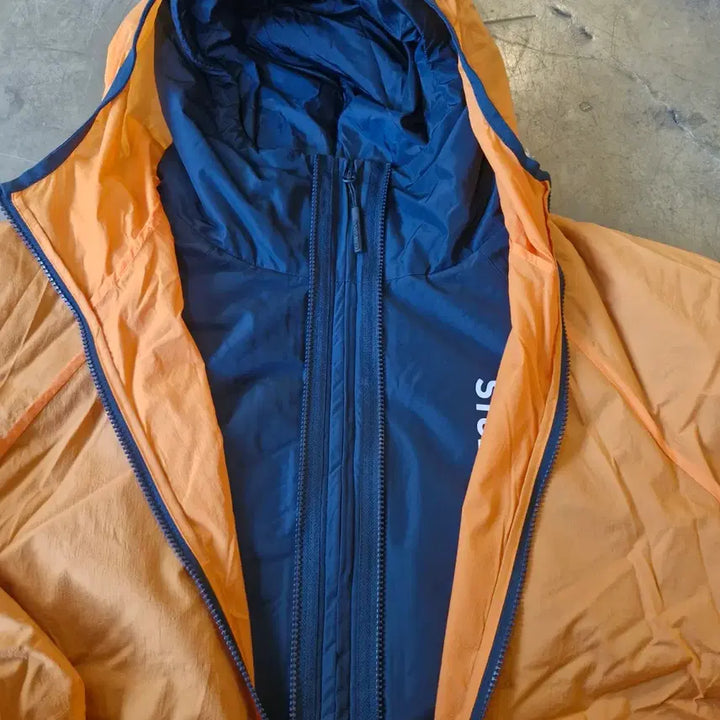[BUNJANG] Goal Studio 2-in-1 Insulated Windbreaker Jacket / 골스튜디오 신슐레이트 바람막이 2 in 1 자켓