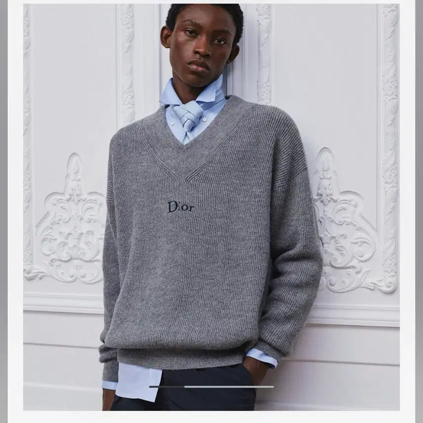 [BUNJANG] Dior Embroidered Sweater by Jonathan Anderson / [M]디올 자수 스웨터, 오버사이즈 핏 by 조나단앤더슨