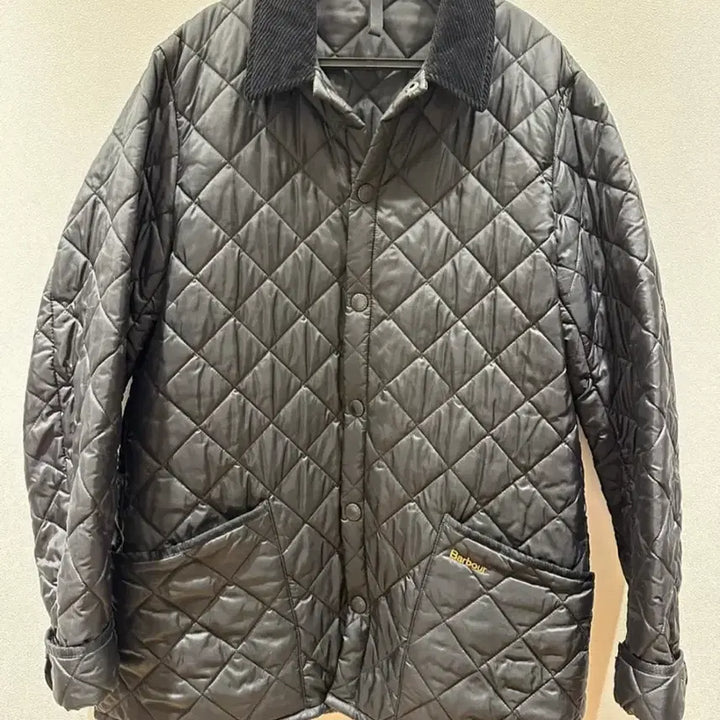 [SOLD OUT] 바버 퀼팅 자켓 블랙