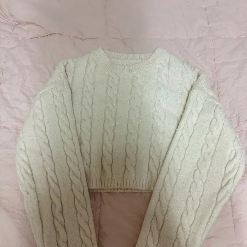 [BUNJANG] Ivory Cropped Knit Sweater / 아이보리 크롭 니트