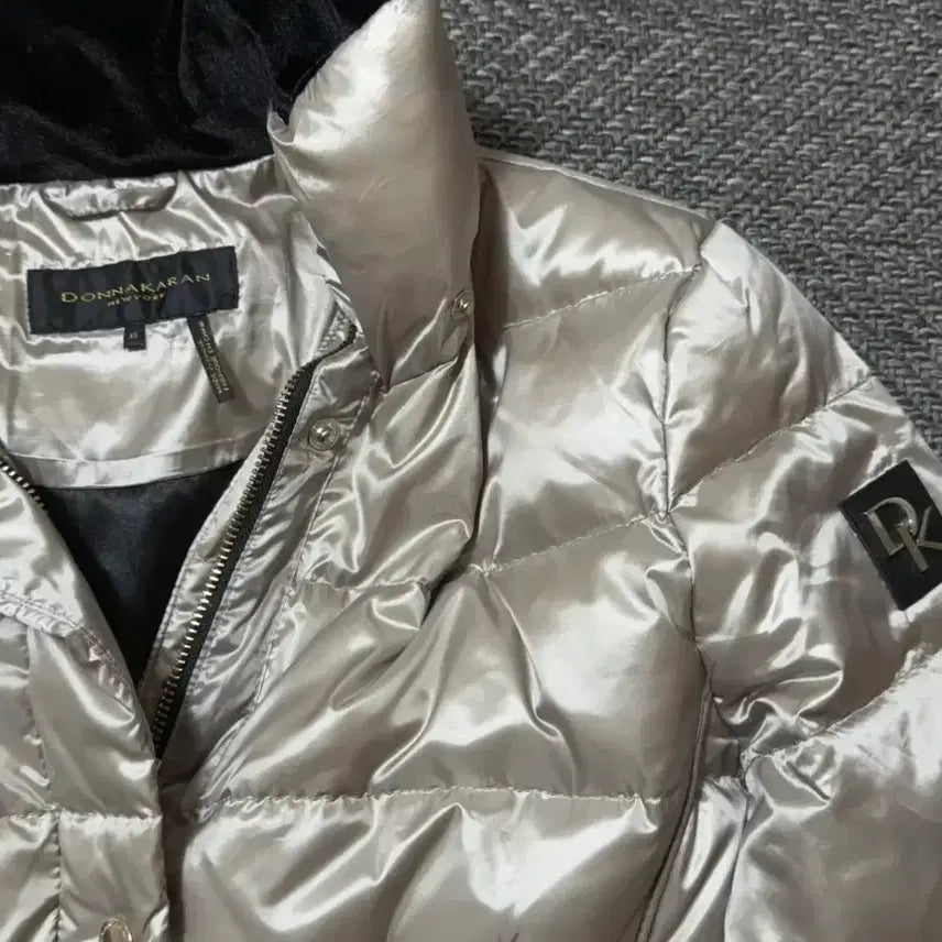 [SOLD OUT] dkny 디케이엔와이 뉴욕 여성 롱 경량 패딩 xs