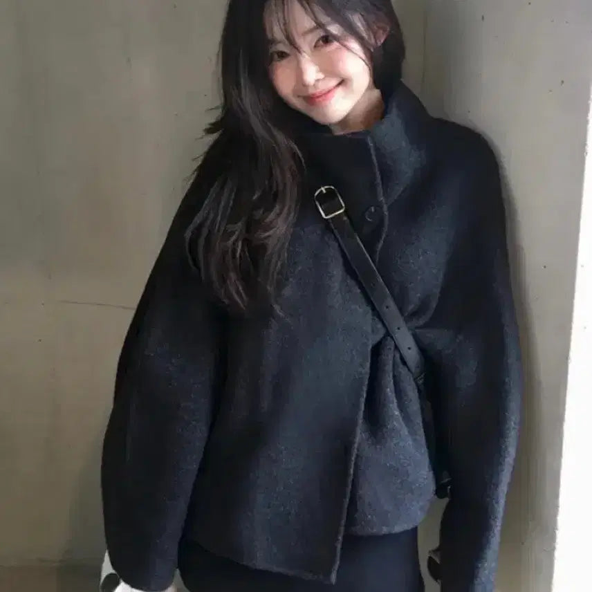 [BUNJANG] The Rose Handmade High Neck Wool Short Coat Charcoal / 더라우스트 핸드메이드 하이넥 울 숏코트 차콜