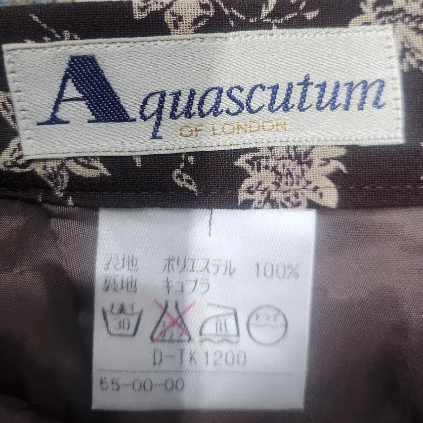 [BUNJANG] Aquascutum Floral Pattern Skirt / 아쿠아스큐텀 플라워 패턴  스커트 (24-26)