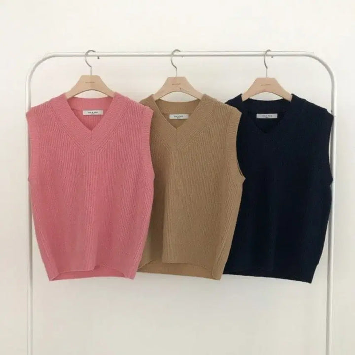 [BUNJANG] Marie Dress Pink V-Neck Vest / 마리드레스 핑크 브이넥 조끼