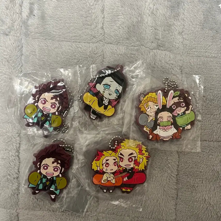 [BUNJANG] Demon Slayer Rubber Mascot Keychain Set / 귀멸의 칼날 러버 키홀더 5개 일괄