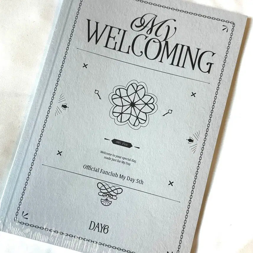 [BUNJANG] DAY6 5th Membership Kit Photobook (Sealed) / DAY6 5기 멤버십 키트 포토북 미개봉