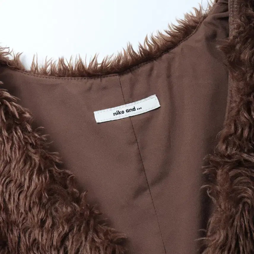 [BUNJANG] niko and... Vintage Fur Vest / niko and... Vintage Fur Vest