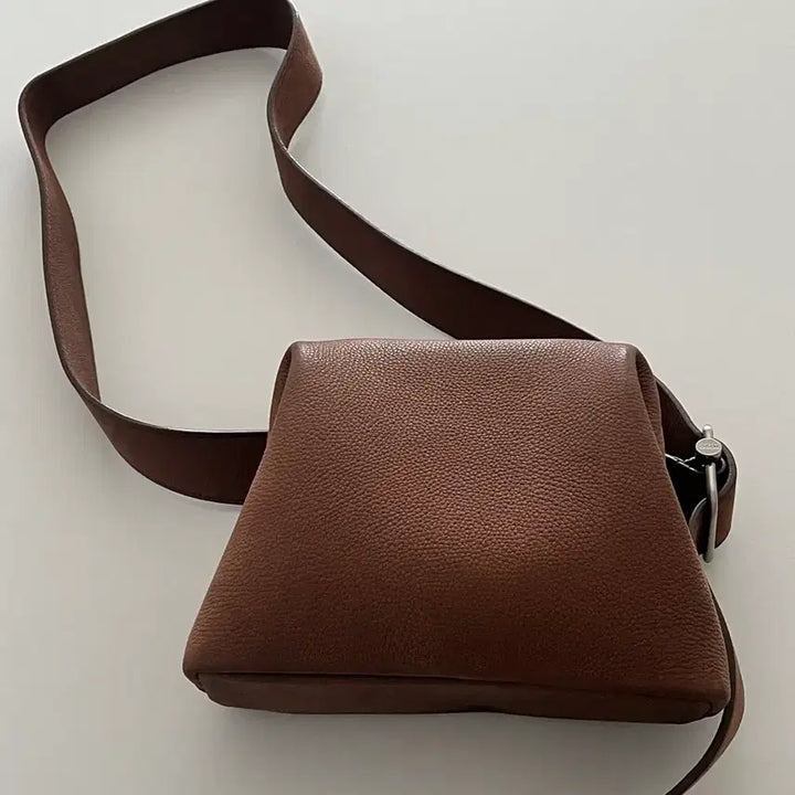 [BUNJANG] OSOÏ Mini Brot Nubuck Brown Bag / 오소이 미니브로트 누벅 브라운