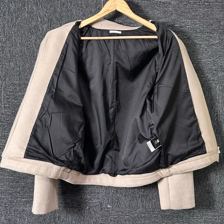 [BUNJANG] The Unold Crop Jacket Ivory / The Unold 크롭 모 자켓 아이보리