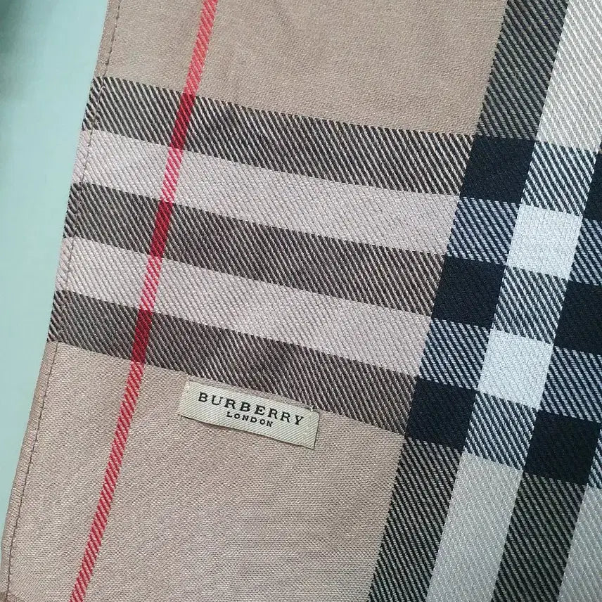 [BUNJANG] Burberry Muffler Shawl / 버버리 머플러 숄
