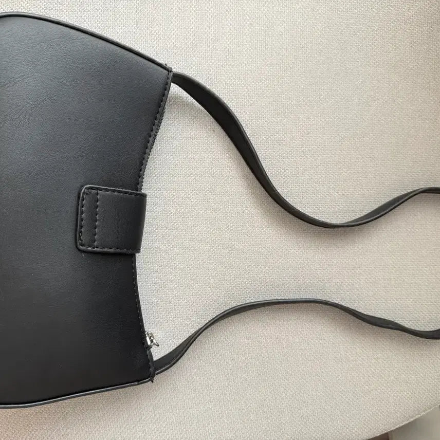 [BUNJANG] Bose Mini Shoulder Bag / 보세 미니 숄더백