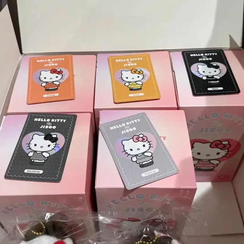 [BUNJANG] Hello Kitty Jisoo Collaboration Kitty Keyring / 헬로키티 지수 콜라보 키티 키링 새상품 키링 덤 증정