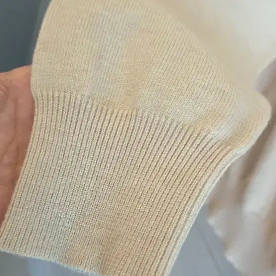 [BUNJANG] Chevignon Women's Knit Sweater / 쉐비뇽 여성니트  미착용