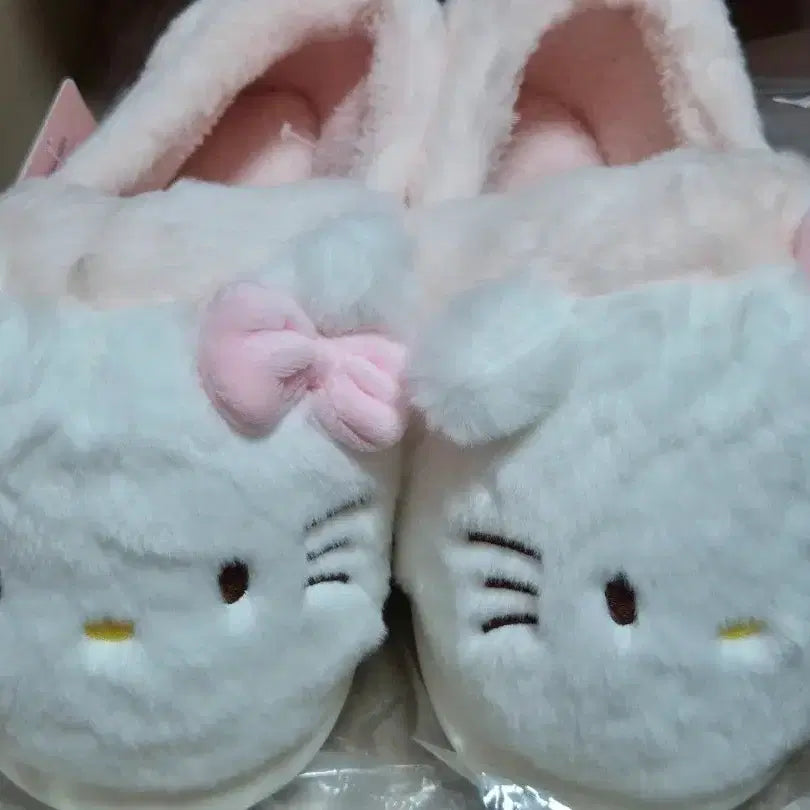 [BUNJANG] Slippers (New) / [미사용] 키티 슬리퍼 실내화 정품