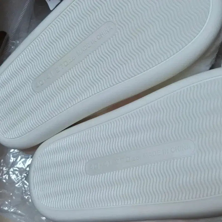 [BUNJANG] Slippers (New) / [미사용] 키티 슬리퍼 실내화 정품