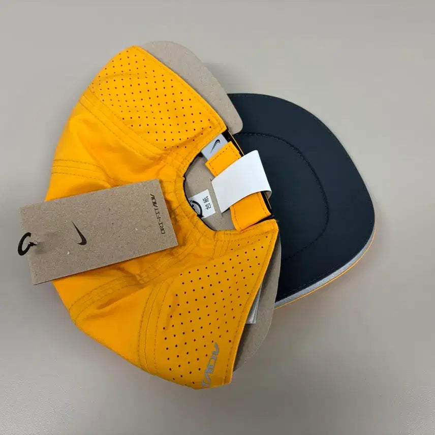 [BUNJANG] Nike Fly Cap Reflective Yellow / [L/XL]나이키 플라이캡 리플렉티브 옐로우 신품