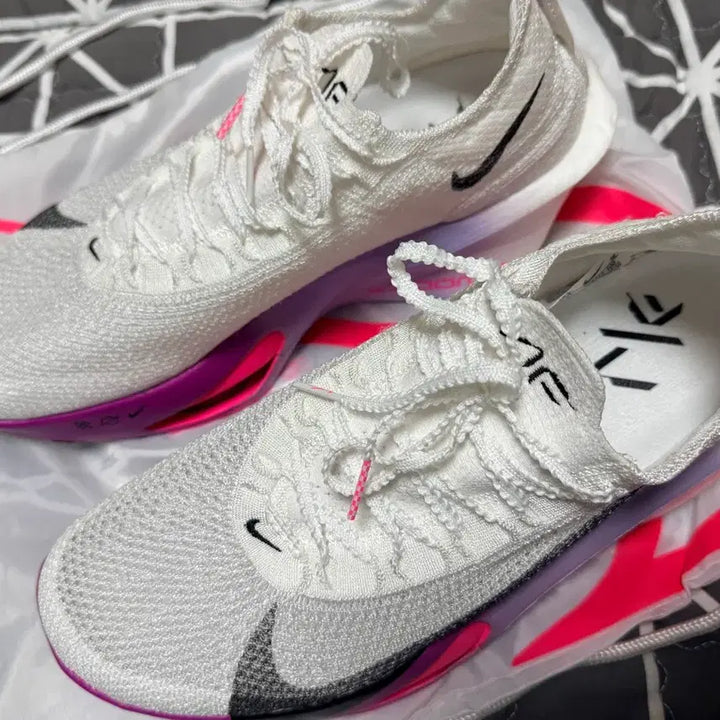 [BUNJANG] Nike Alphafly 3 Hyper Pink Running Shoes / 나이키 알파플라이3 하이퍼 핑크  285