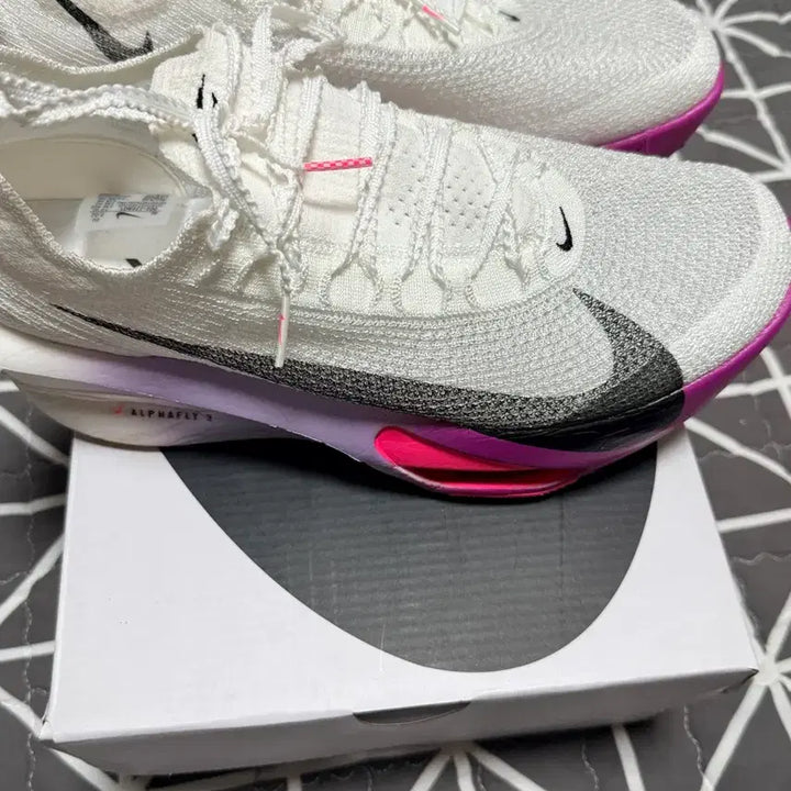 [BUNJANG] Nike Alphafly 3 Hyper Pink Running Shoes / 나이키 알파플라이3 하이퍼 핑크  285