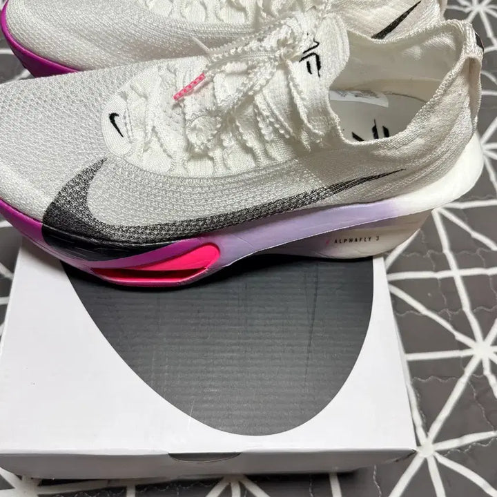 [BUNJANG] Nike Alphafly 3 Hyper Pink Running Shoes / 나이키 알파플라이3 하이퍼 핑크  285