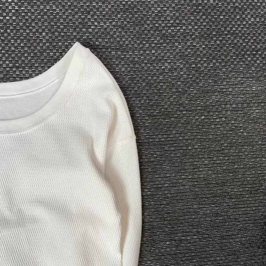 [BUNJANG] Kangol White Off-the-Shoulder Knit Sweater M / 캉골 화이트 오프숄더 짜임 니트 M