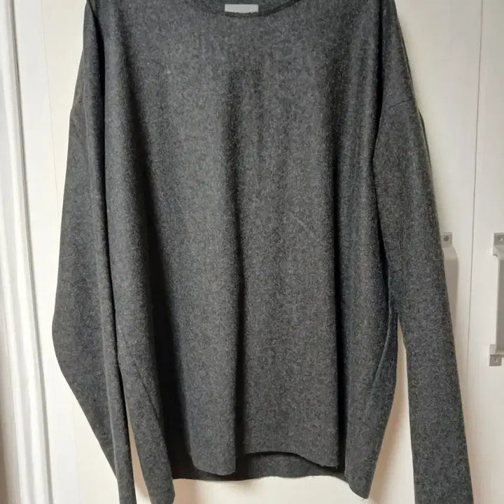[BUNJANG] COS Grey Loose Fit Long Sleeve T-Shirt / cos 코스 그레이 울 루즈핏 긴팔 티셔츠
