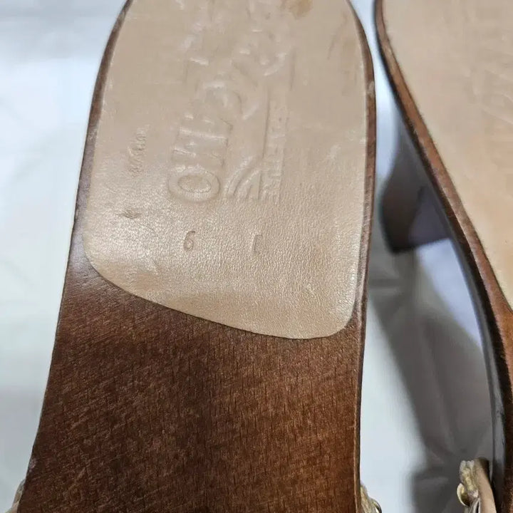 [BUNJANG] Wood Slippers / 페라가모 우드 슬리퍼