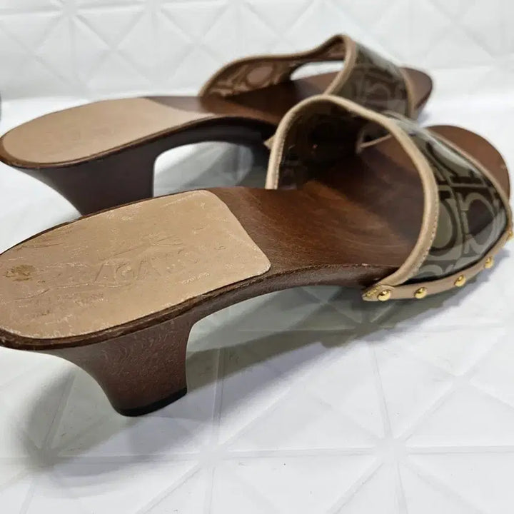 [BUNJANG] Wood Slippers / 페라가모 우드 슬리퍼