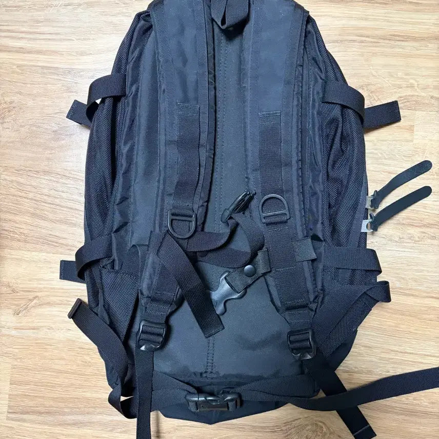 [BUNJANG] Gregory Oliday / 그레고리 올데이